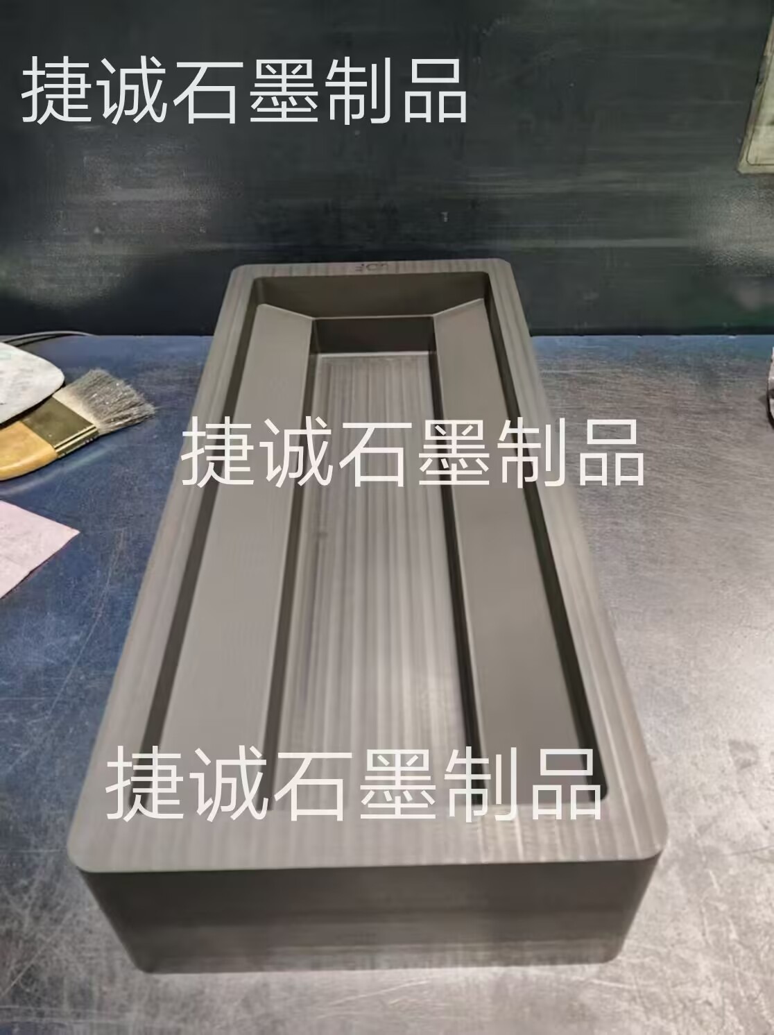 石墨油槽，鑄錠石墨油槽，高純石墨油槽，多槽石墨油槽，耐高溫石墨油槽，金銀鑄錠石墨模具，石墨油槽石墨鑄錠槽，石墨油槽生產(chǎn)廠家
