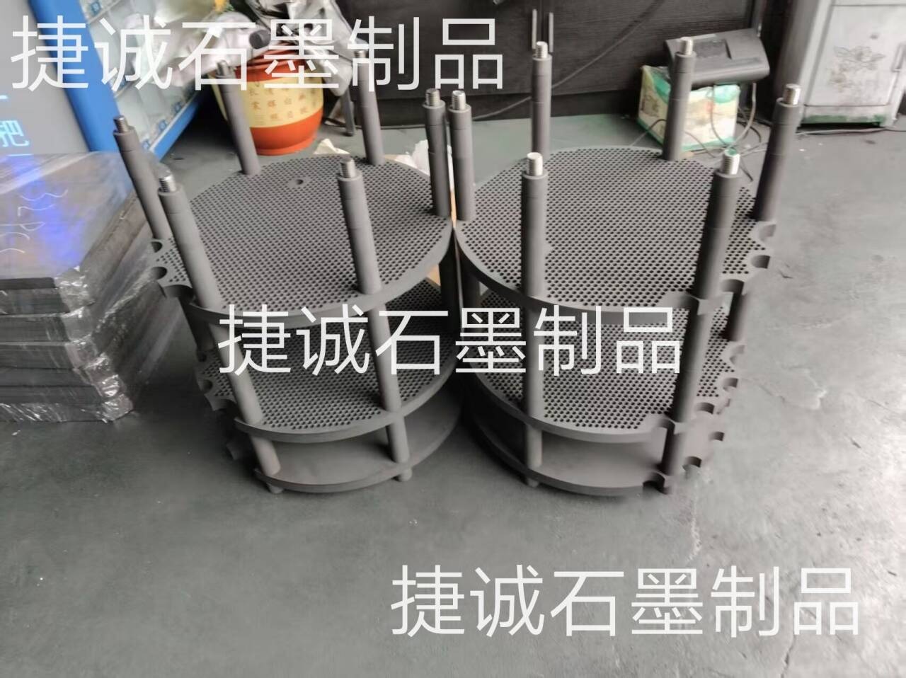 硬質(zhì)合金石墨盤，石墨盤，刀具燒結(jié)石墨盤，石墨盤加工，銅管燒結(jié)石墨盤，燒結(jié)石墨盤，石墨盤加工廠，石墨盤生產(chǎn)廠家